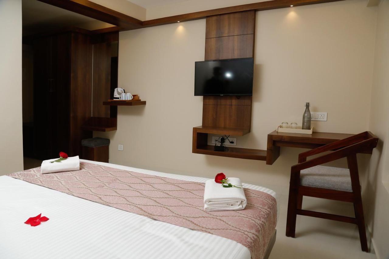 Hotel Crystals Cove Thekkady Esterno foto